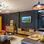 アパート Squirrel ブカレスト