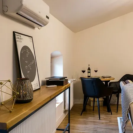 Squirrel Apartament *