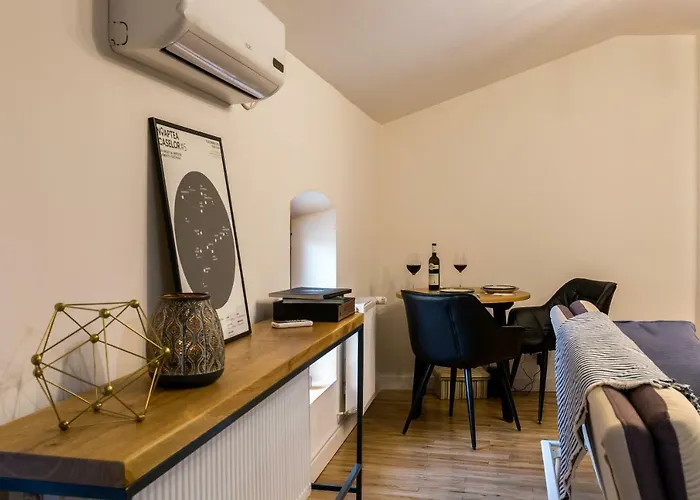 Squirrel Διαμέρισμα *